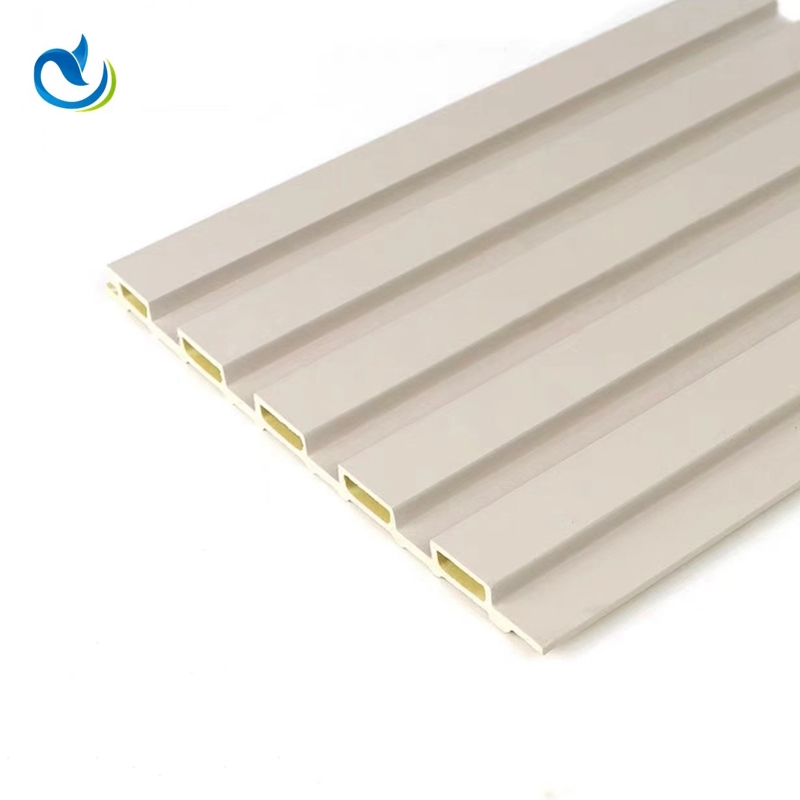 Comparez les différences entre les panneaux bois-plastique et les panneaux PS