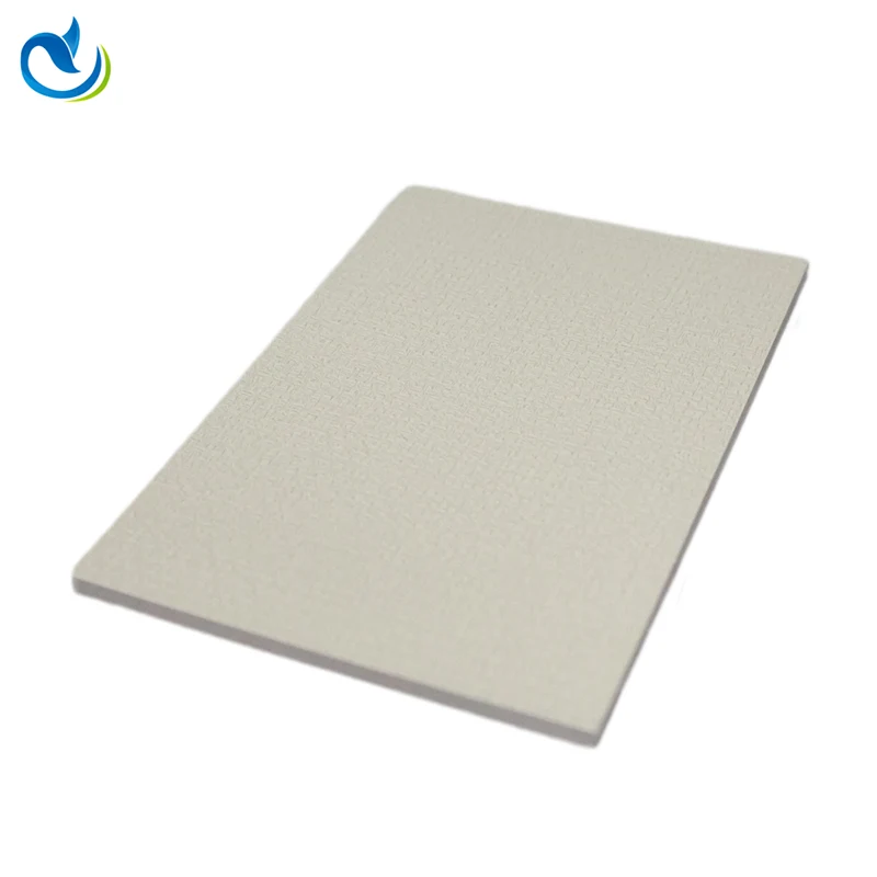 Quels facteurs affectent le prix des panneaux muraux en cristaux de carbone ?