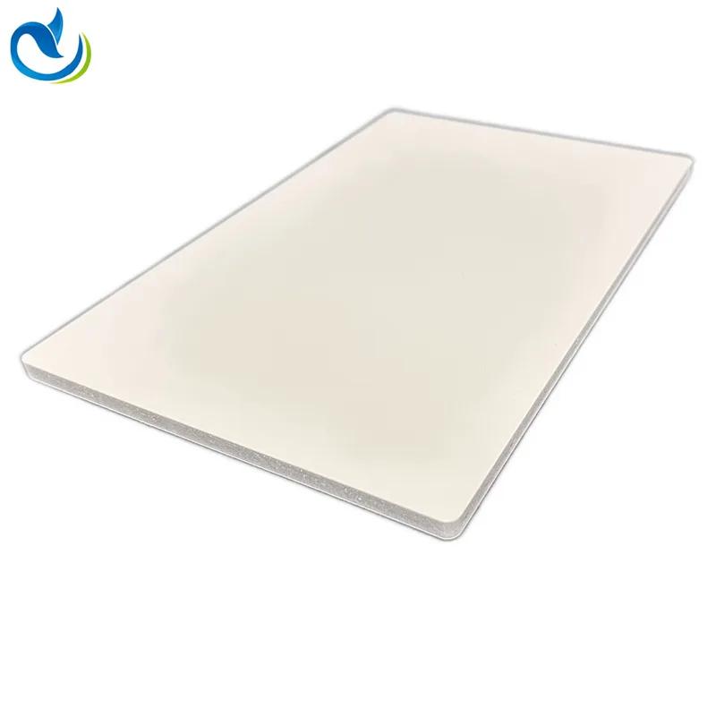 Panneau mural SPC texturé avec accent noir